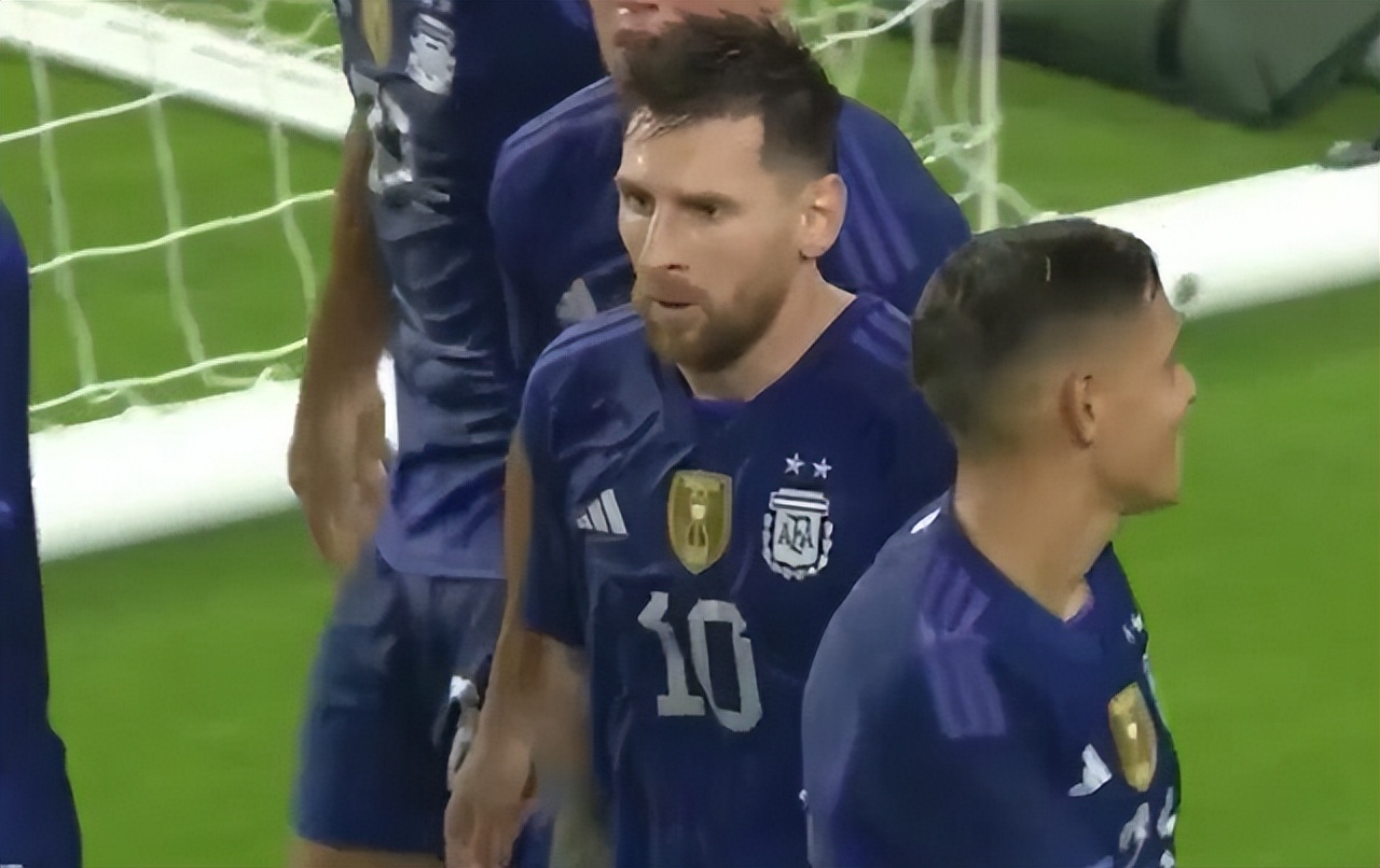 2-0！梅西刷新纪录，攻破31支国家队球门，上帝视角挑传令人膜拜