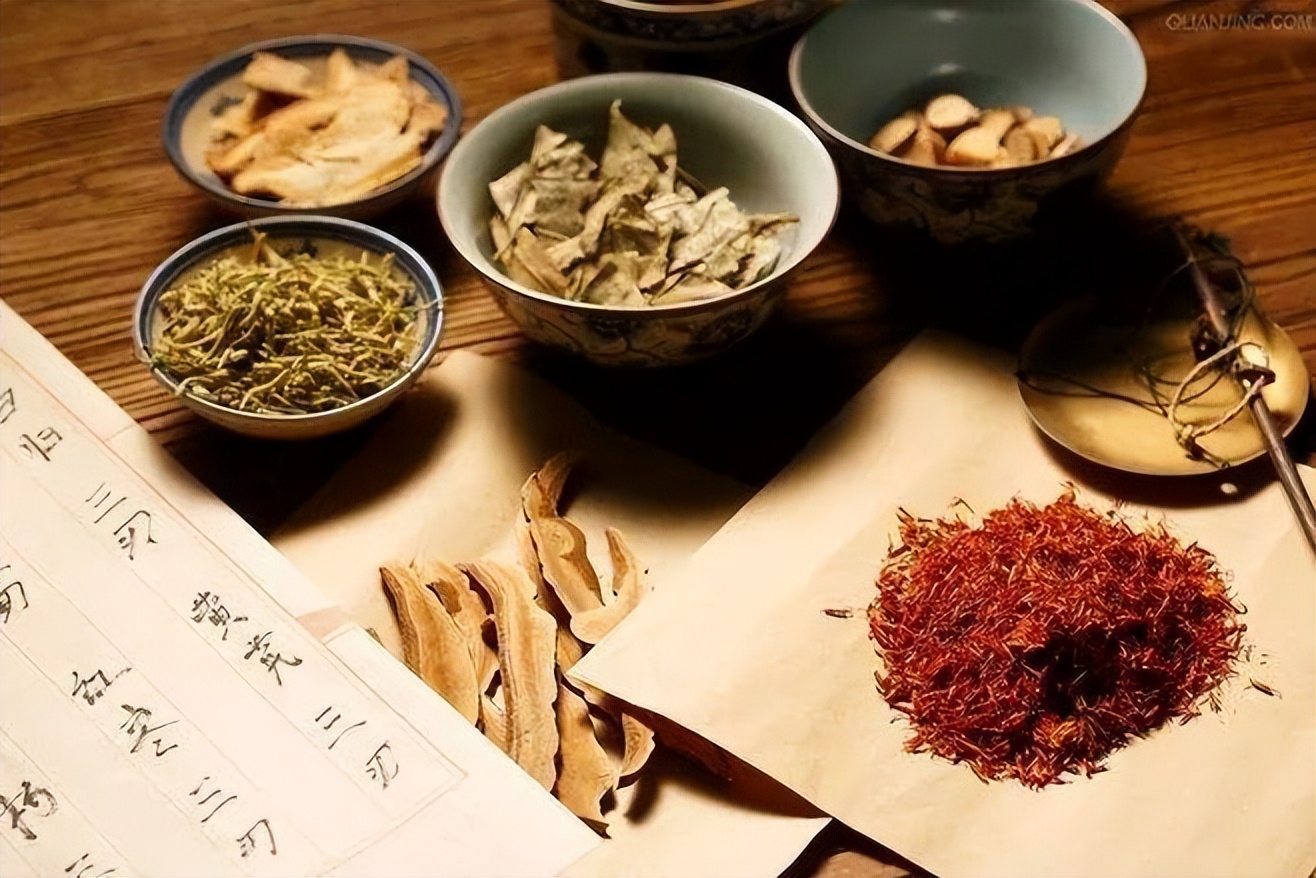 倪海厦治疗卵巢早衰三个方子,月经量少卵巢早衰该怎么食补