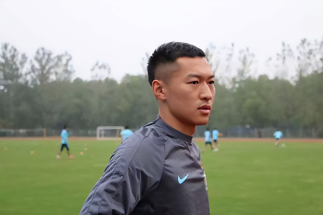 国足最新消息扬科维奇,扬科维奇选人再遭广泛质疑