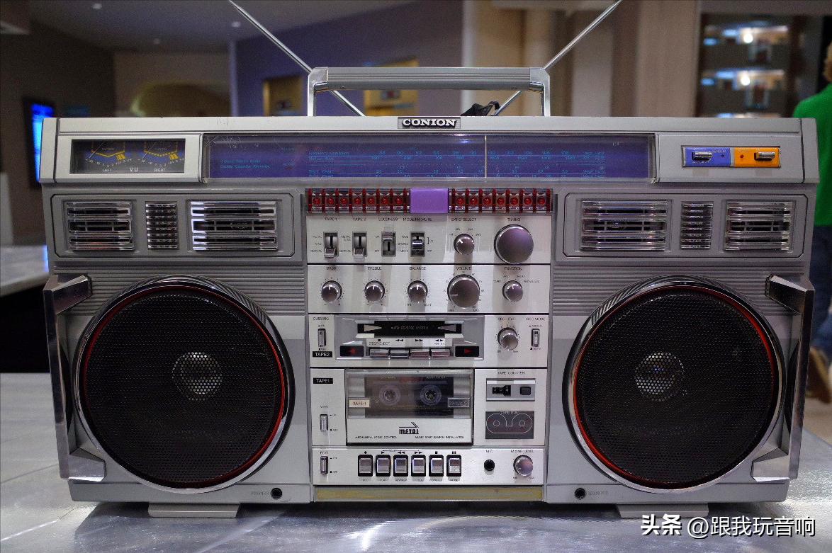 80年代复古科技聚焦：经典的康宁ConionC-100F老式收录音机音响