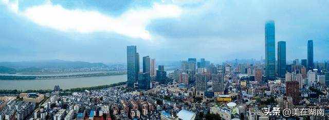 去长沙吃美食去哪个景点更合适,去长沙旅游有什么好吃的