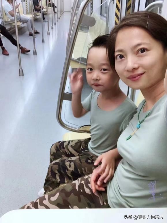 得知儿子自闭症抑郁了,自闭症的孩子家长得抑郁症