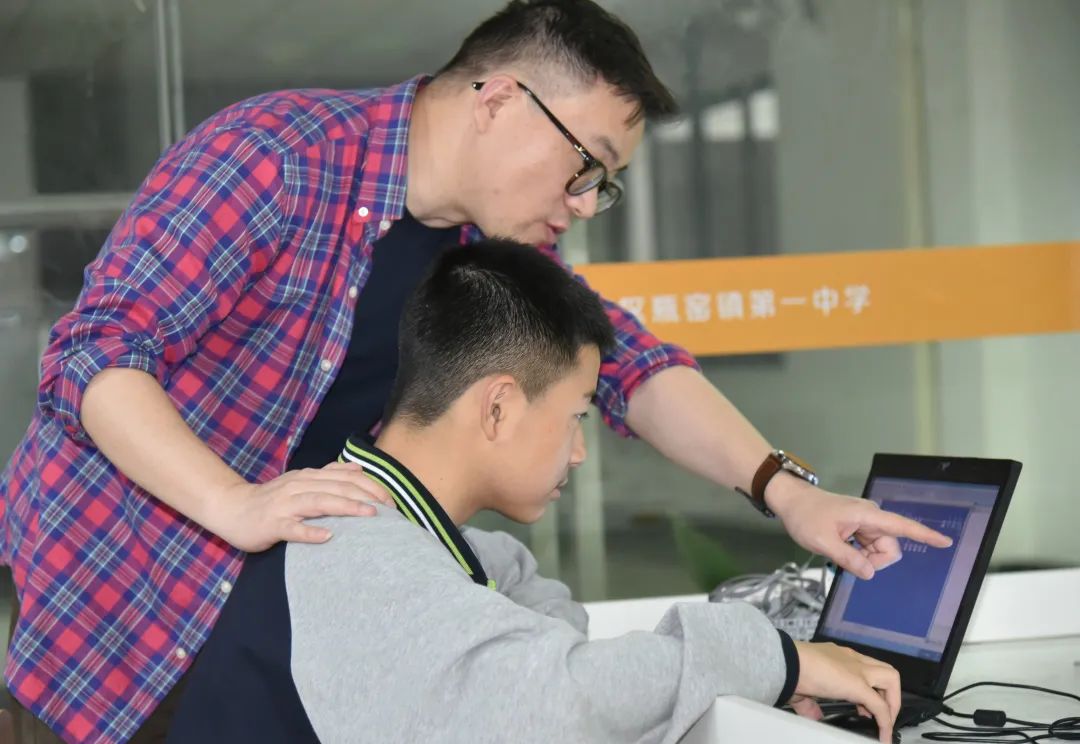 瓶窑第一中学中考喜报,杭州瓶窑中学高考喜报