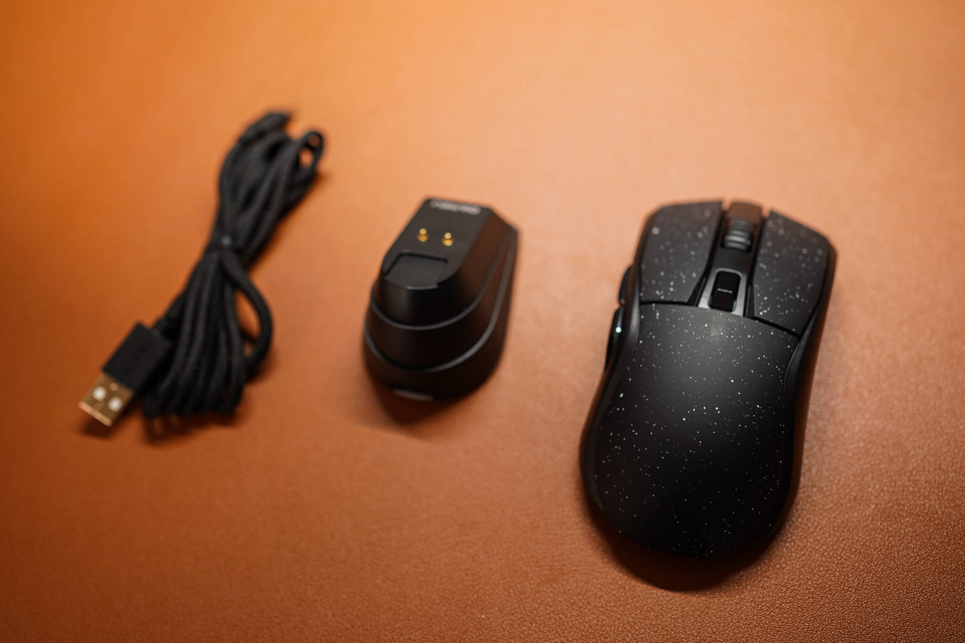 白天生产力晚上爱奇艺，八千字教你打造一键切换主题桌面