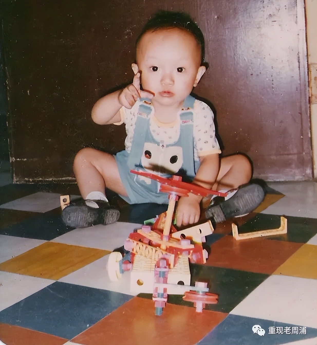 两溪交汇岸边,两溪交汇