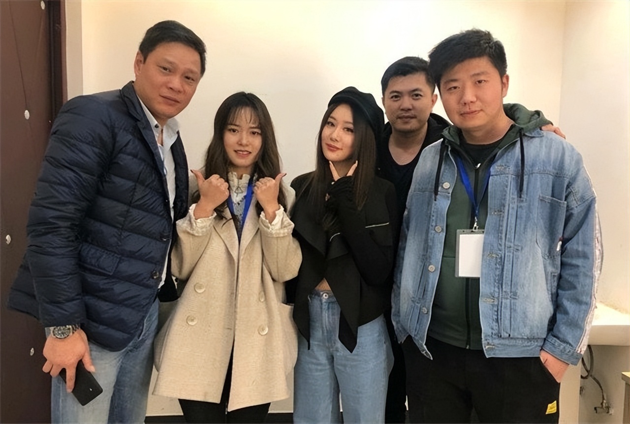 范志毅女儿吐槽后妈完整版,范志毅女儿和后妈参加节目视频