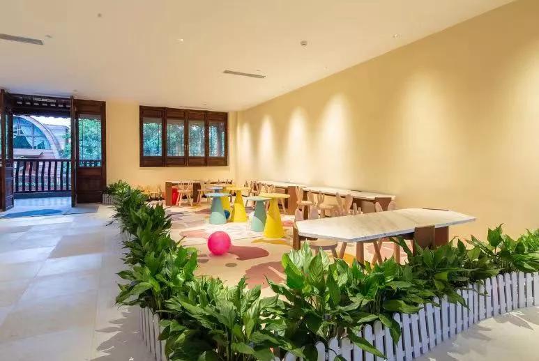 小精灵同款树屋绝了!遛娃的秘密基地,诗境家园里的度假圣地