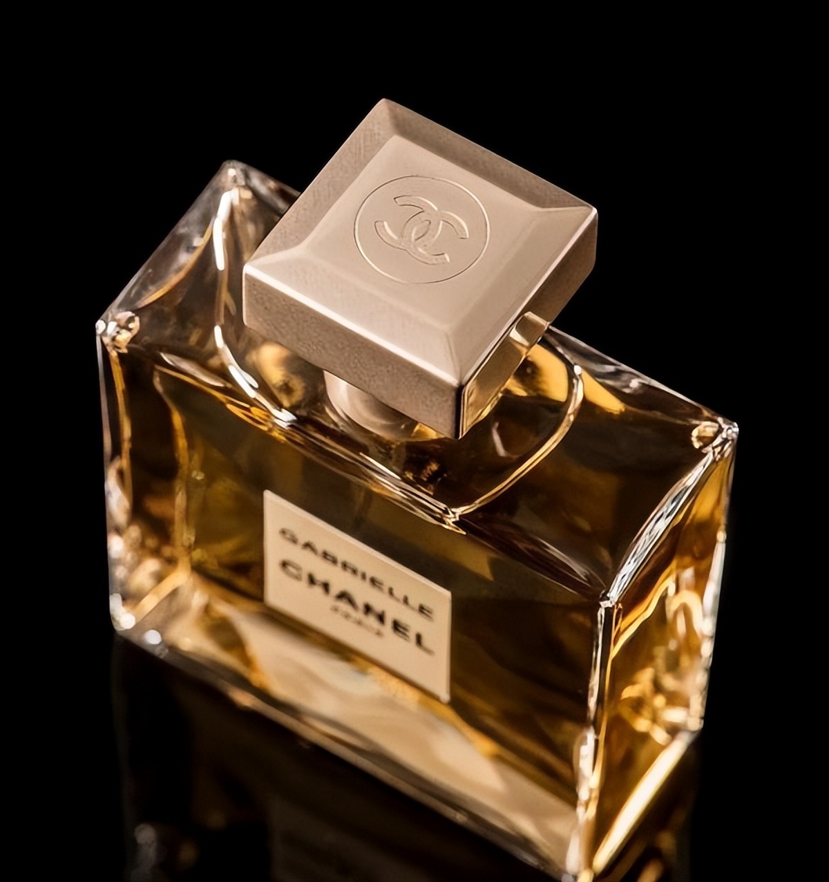 未来Daily|欧莱雅签约共建国内首个化妆品二维码团标