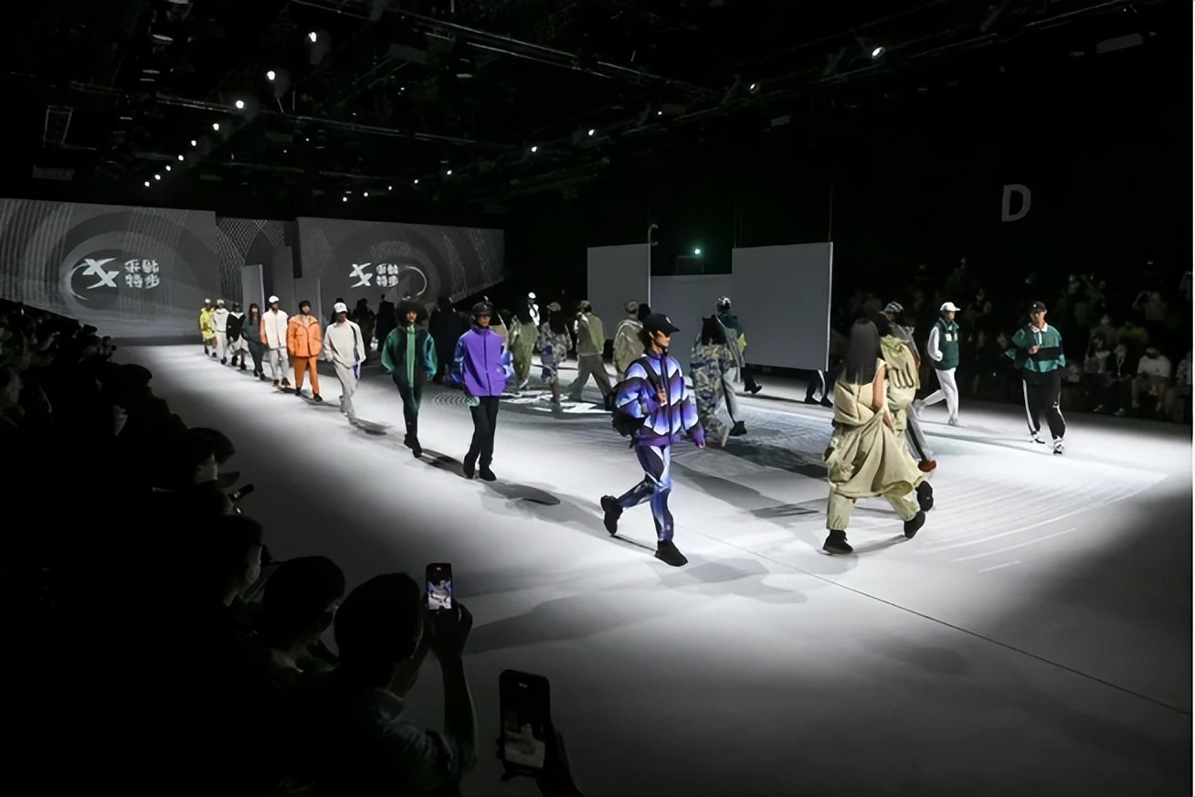 李宁安踏特步跑鞋矩阵,特步安踏李宁哪个跑鞋好