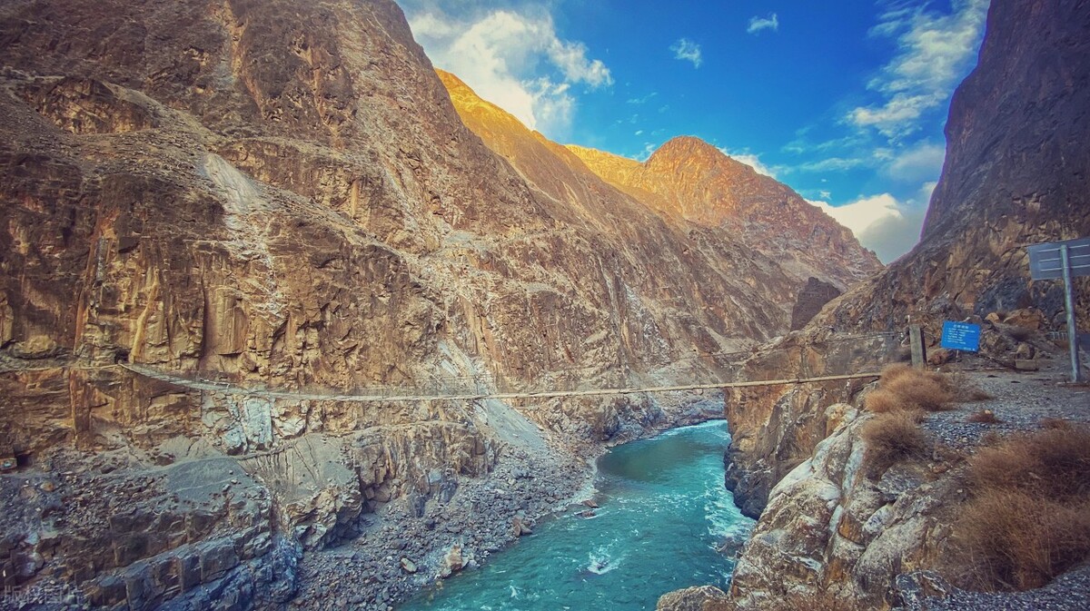 成都包车去色达联系电话,成都到色达包车电话