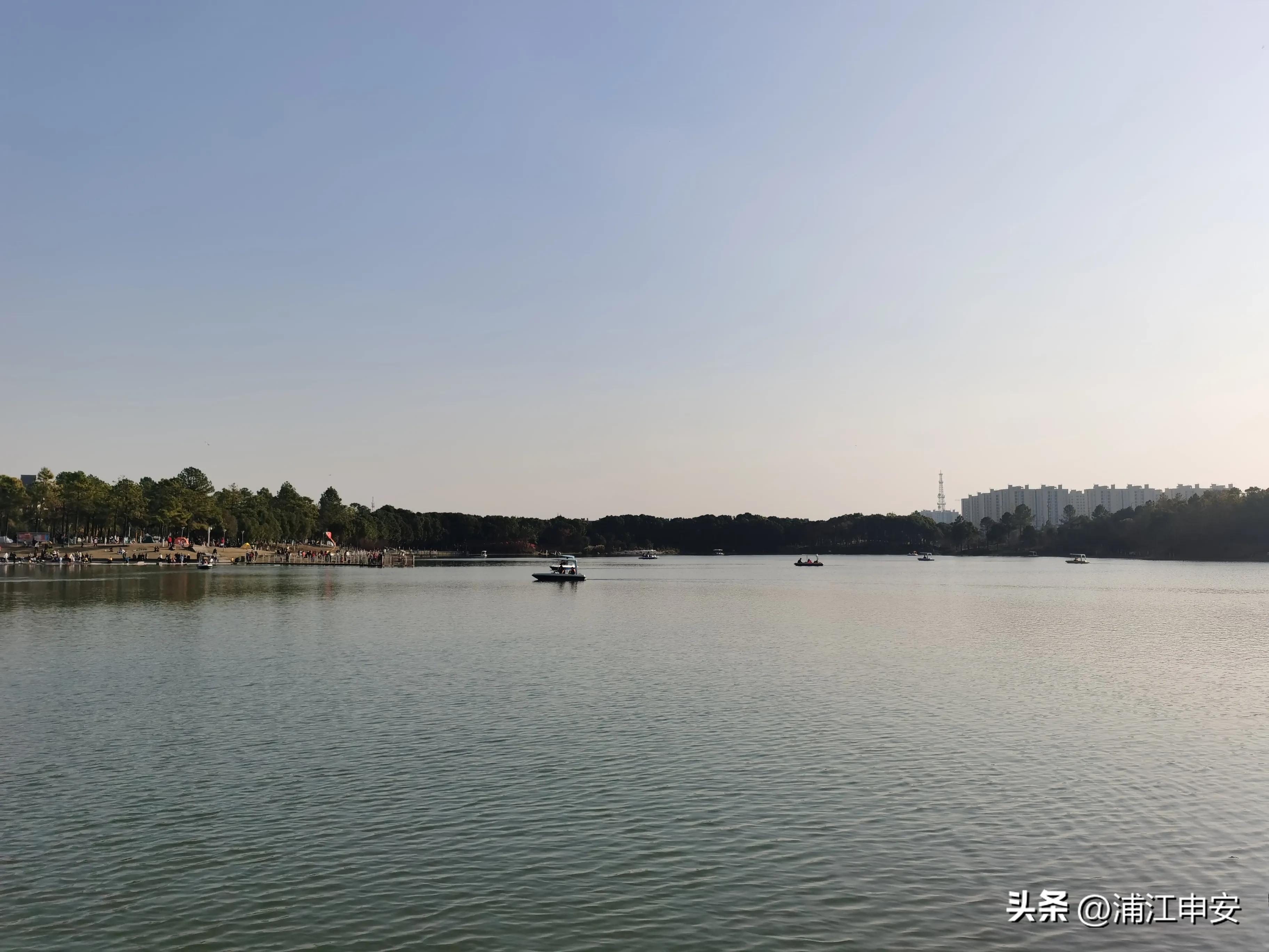 夏天美兰湖北欧风格,美兰湖北欧风情街价格