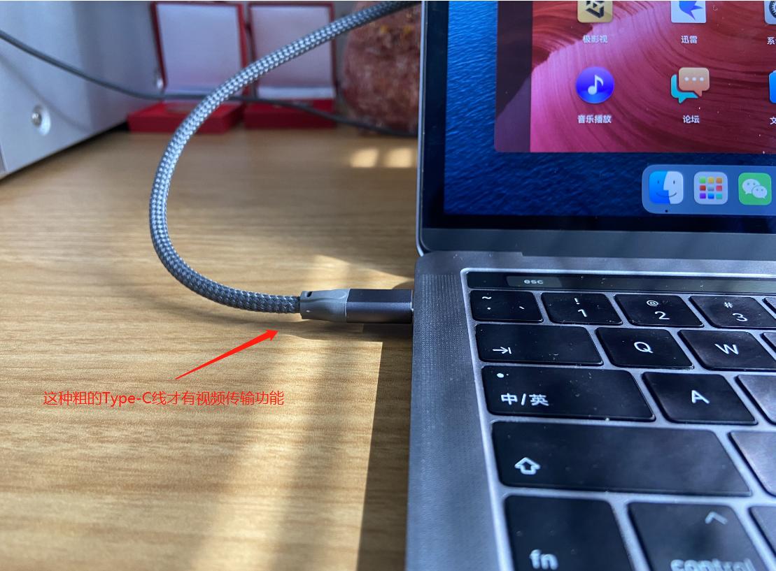 INNOCN办公美术显示器24C1F，色彩精准，专业护眼，KVM等一应俱全