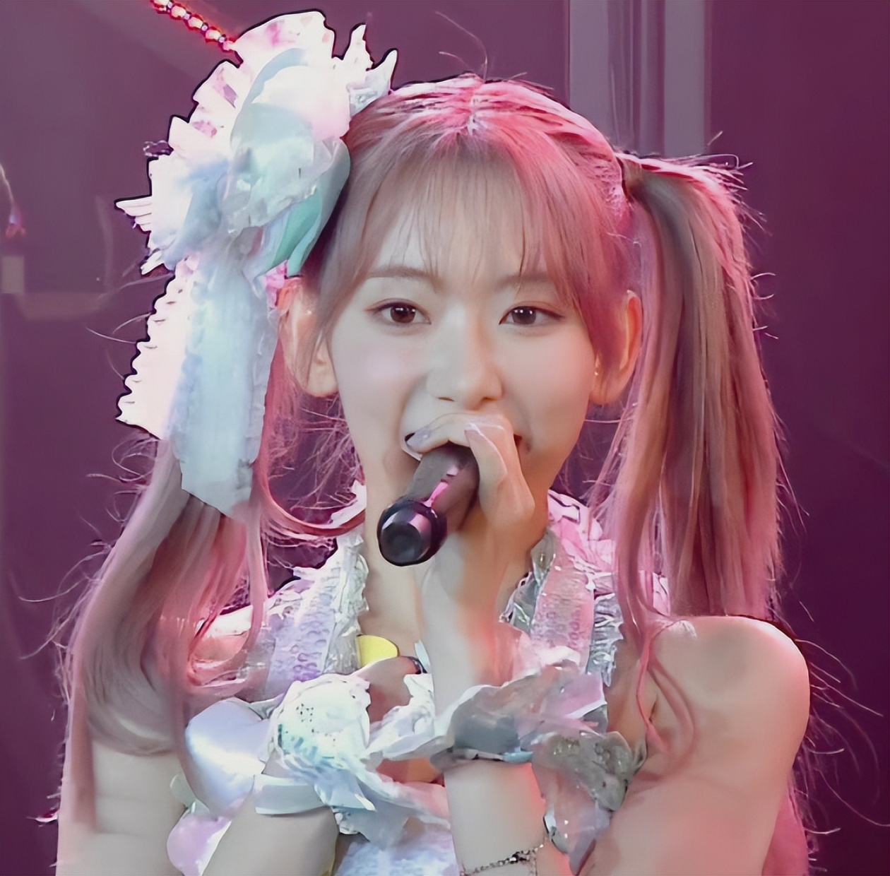 韩式审美毁人！日本偶像韩国出道变网红脸，气质风尘毫无辨识度