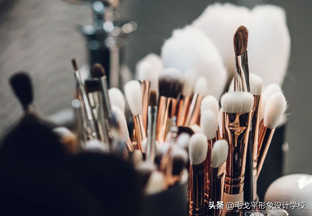 初学者实用化妆刷全套,新手化妆刷用法介绍8支