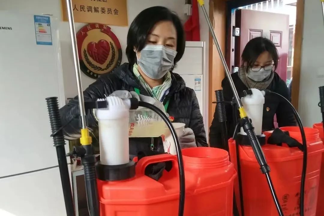 社区书记扛起新担当展现新作为,社区书记说政府工作报告