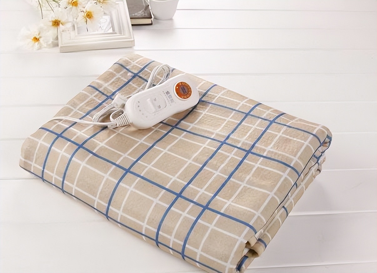 关于电热毯的辐射会致癌吗,电热毯有辐射会致癌是真的吗