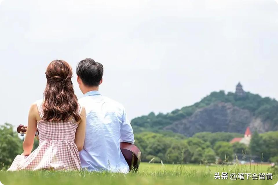 添加对方微信时怎么能让对方同意,除了聊天怎么和朋友互动