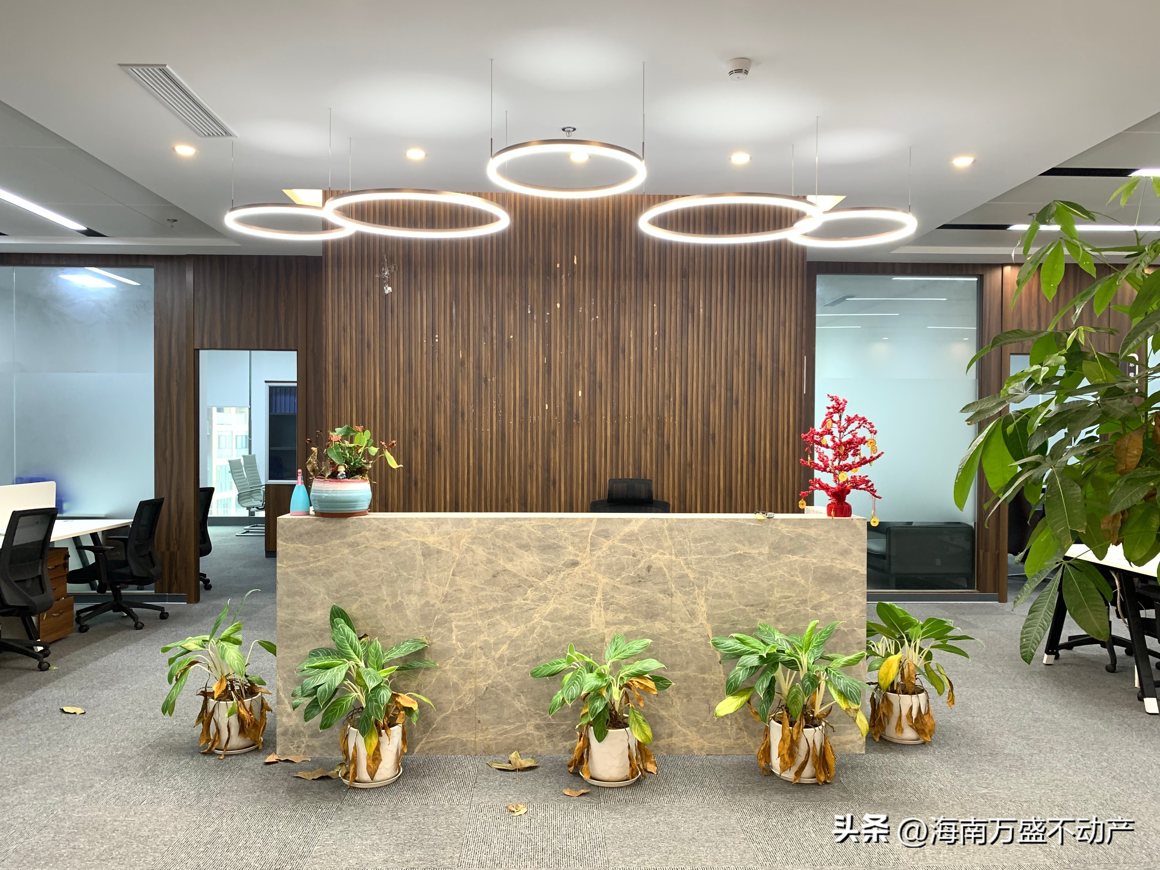 海口写字楼招商免租2-6个月,海口华润中心写字楼出租