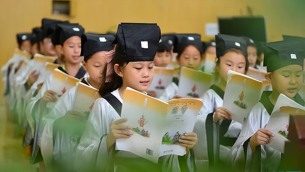 各类国学班为何不能代替义务教育,国学班值得报吗