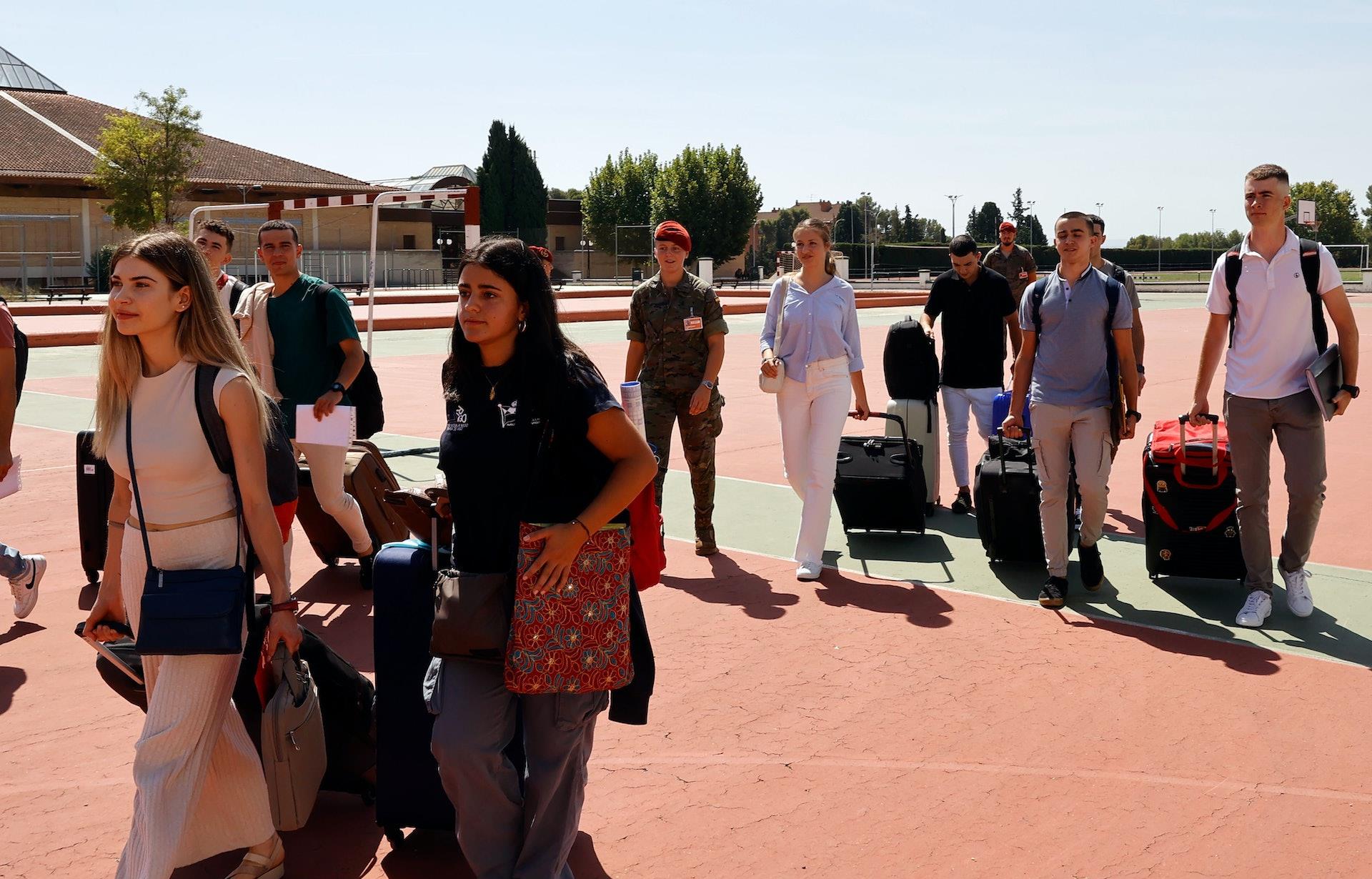 王储妃惊艳高清图片,王储妃惊艳写真照片