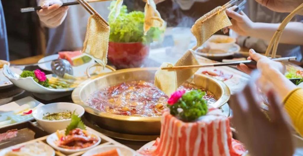 肩膀酸疼是颈椎引起的不,肩膀疼又不是肩周炎是怎样引起的