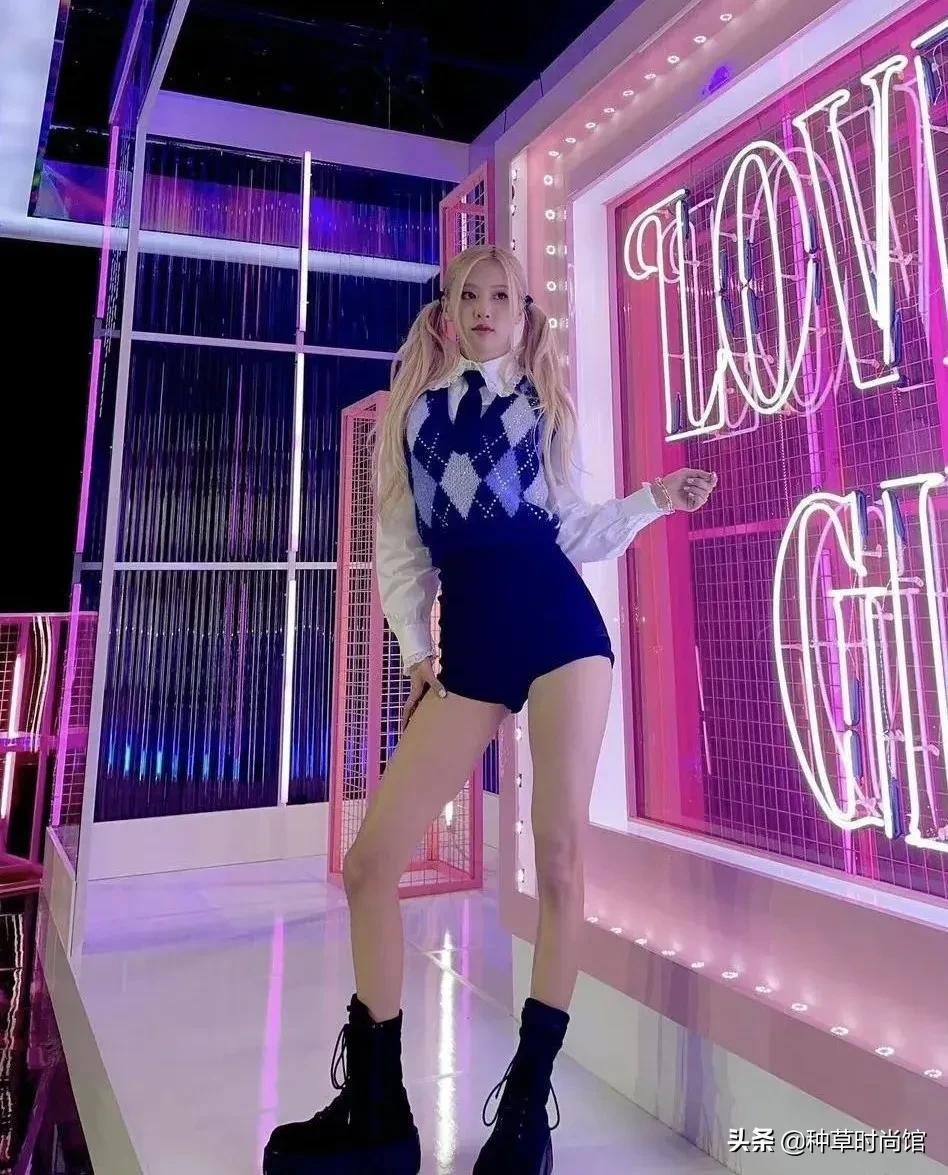 4种不同风格的春季穿搭示范,4种风格20套冬日穿搭照着穿就对了