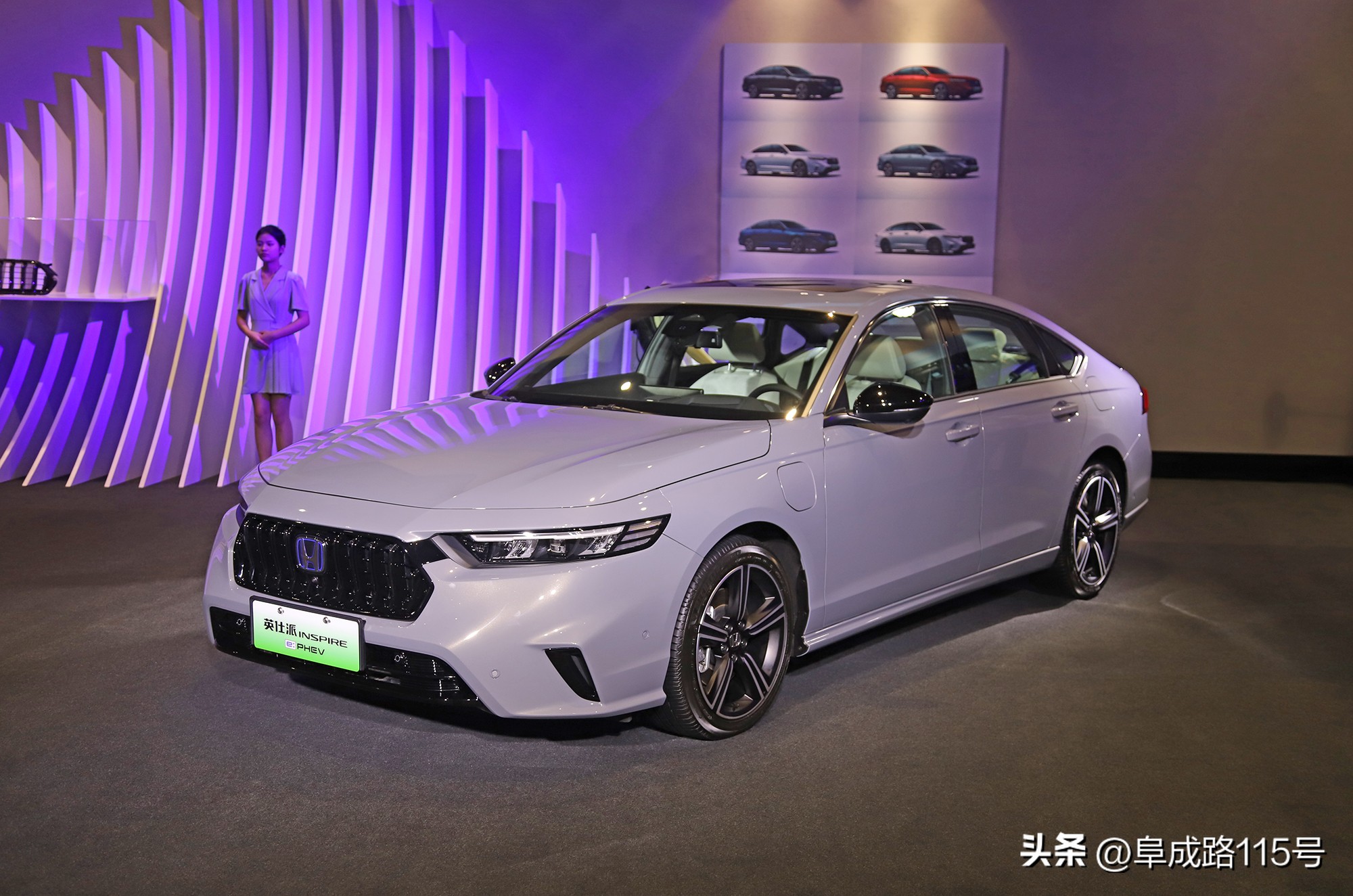 2018款本田英仕派,2022款本田英仕派黑白双拼外观