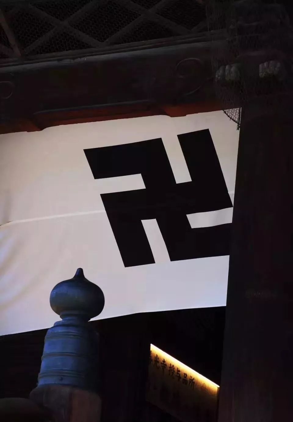 如何区分藏传佛教寺庙,藏传佛教四派的寺庙标志区别