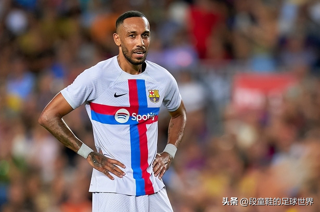 惊悚！巴萨巨星家中遭遇抢劫四名歹徒持枪+铁棍对他夫妇绑架殴打