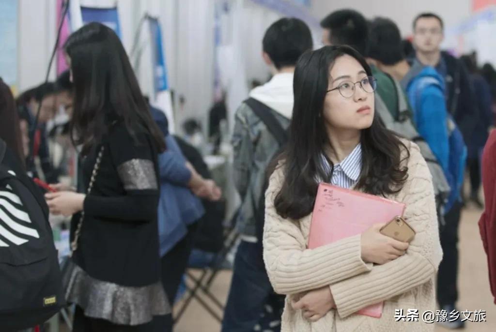 还有如此奇葩的理由？98年属虎女子求职被拒，原因和老板属相不合