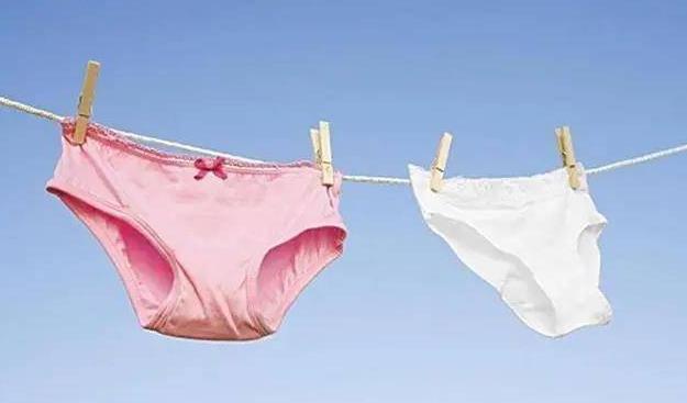 女性阴道有白色泡沫排出，或许暗示4种情况，别不当回事