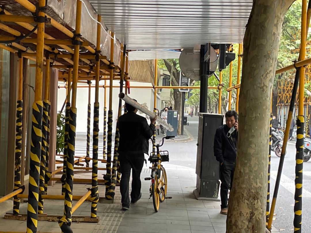 梧桐区的五金店，都是长久又顽强的存在