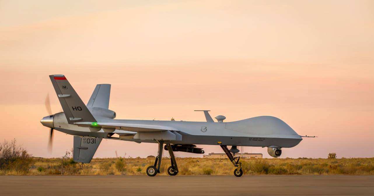 为感谢伊朗，俄罗斯把缴获的*器武**送给他们研究，英国：我抗议