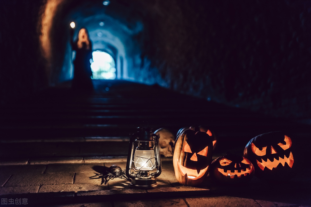 西方万圣节和中国鬼节的区别,西方鬼节万圣节视频