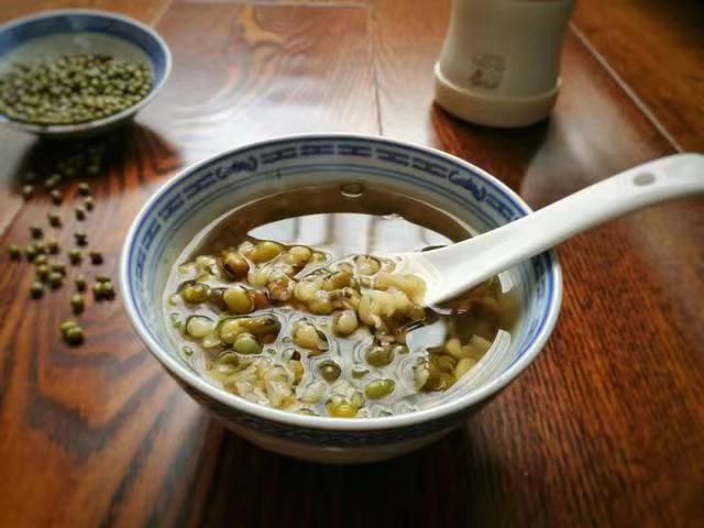 简单的奶茶糖水,奶茶和广式糖水