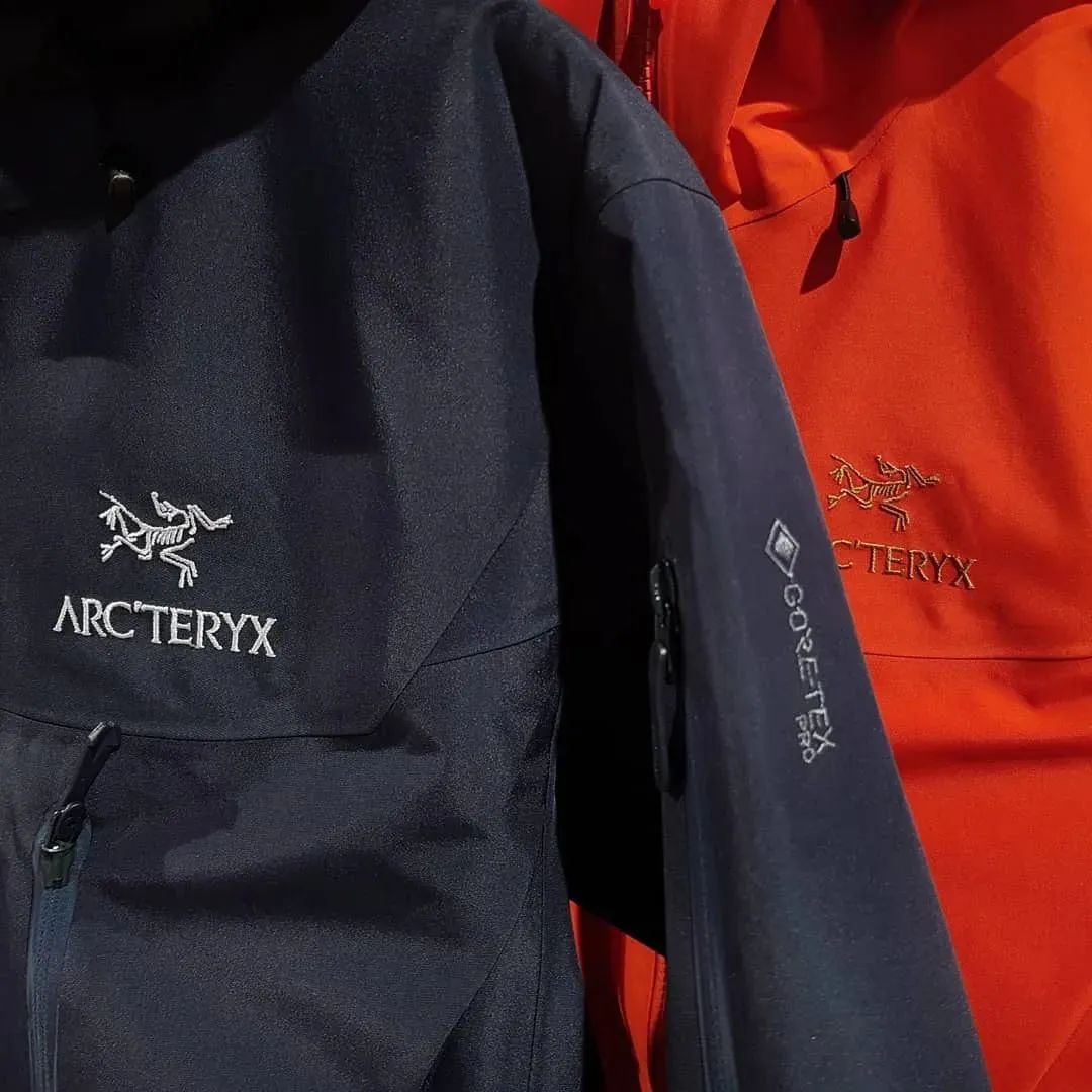 安踏收购了始祖鸟为什么还那么贵,安踏高管始祖鸟配货