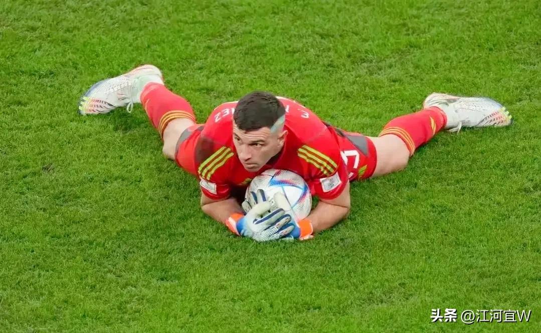 世界杯封神之路，盘点三大门神高光时刻