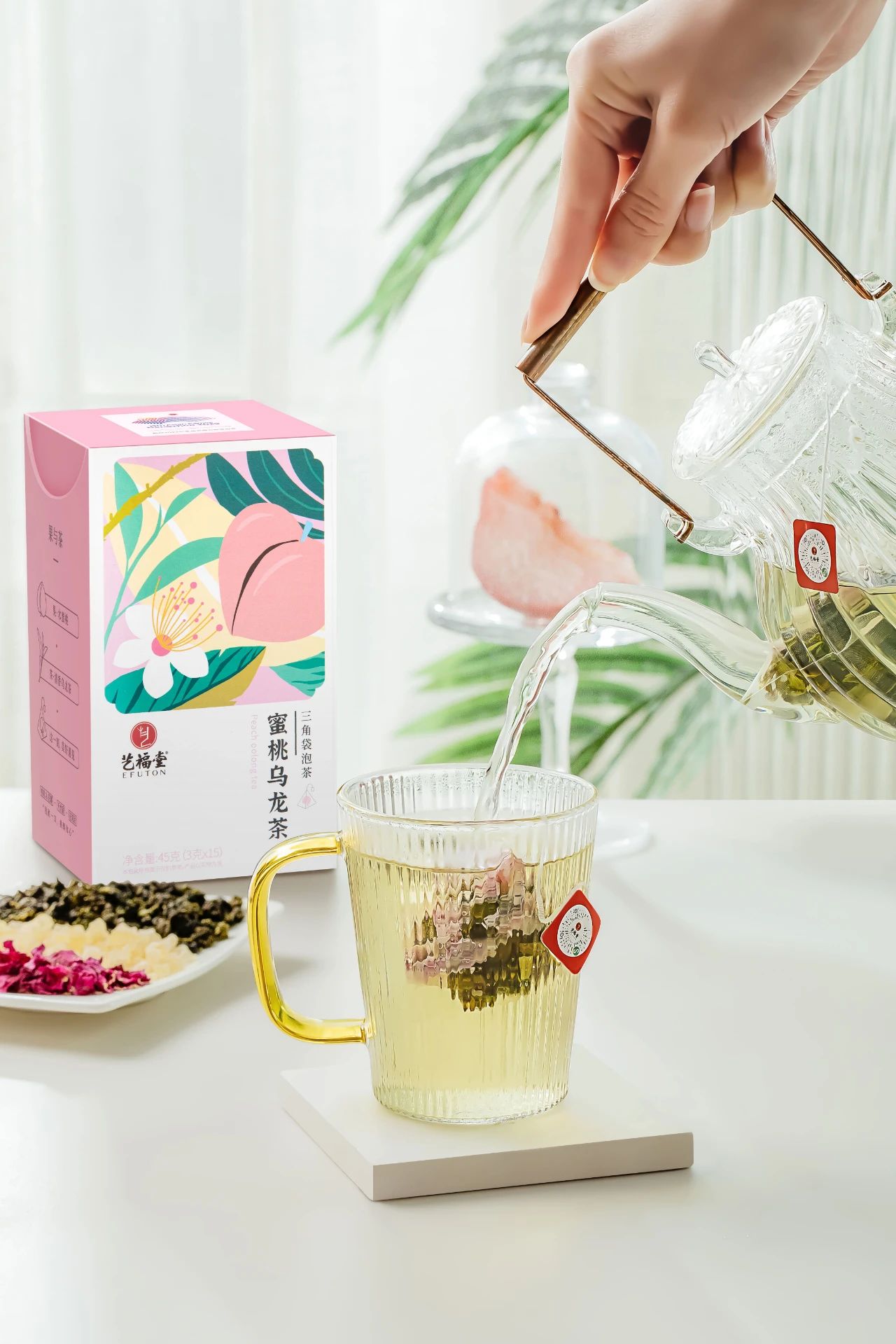 新品上市桃桃乌龙茶,新品上市蜜桃乌龙茶