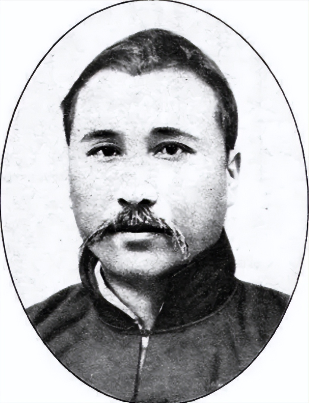 蒋介石的炒股经历，数次被“割韭菜”负债累累，最终如何还上的？