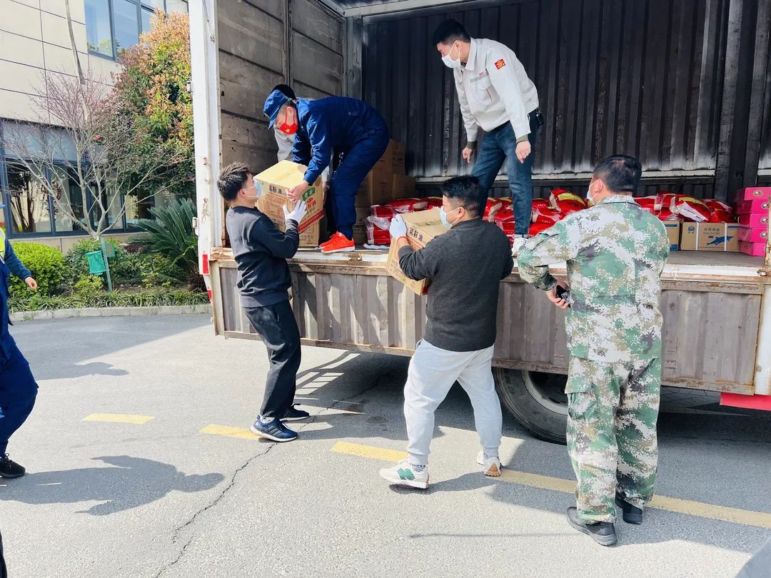 同心协力助力抗疫,坚守抗疫一线参与抗疫工作