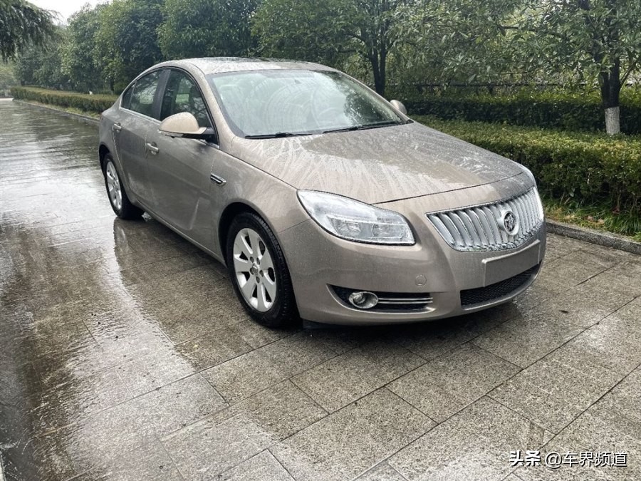 10年别克君威2.4多少钱一公里,十年的别克君威1万公里多少钱