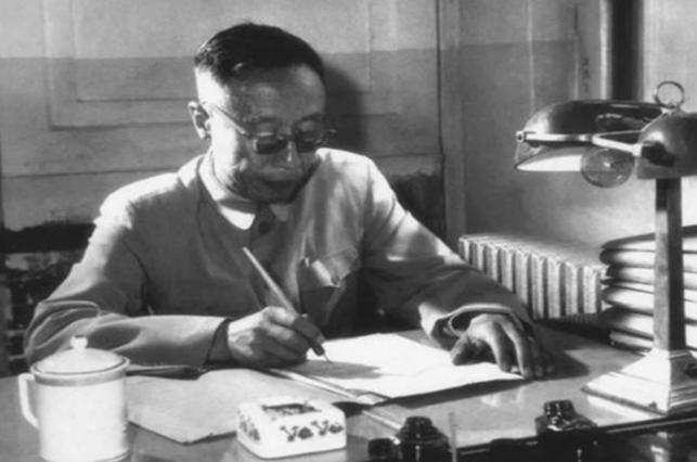 溥仪的谥号和庙号怎么确定的,爱新觉罗溥仪的庙号和谥号