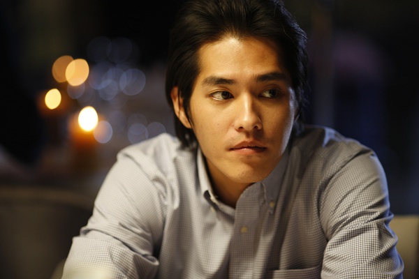 “一丝不挂”还不害臊，娱乐圈为艺术献身的“流氓真相”藏不住了