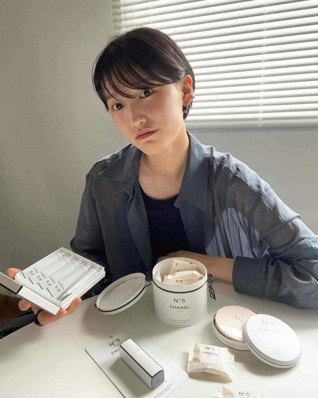 时尚博主的19件夏季日常穿搭look,这位博主的减龄穿搭值得学习