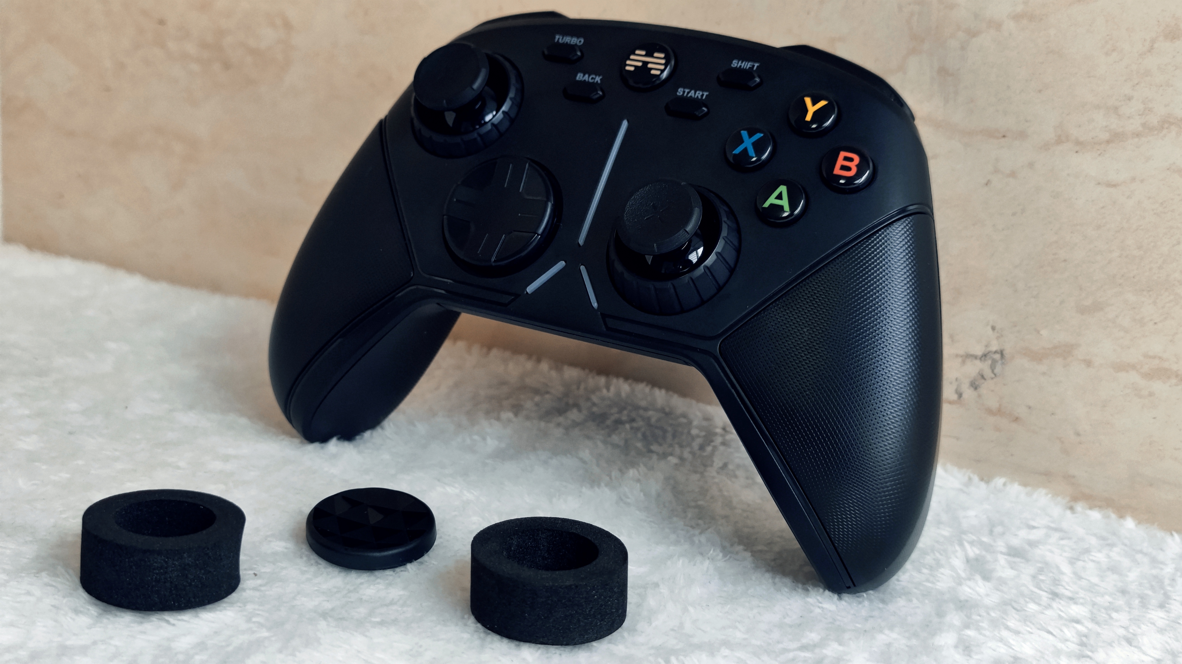 手柄推荐北通阿修罗3s,北通阿修罗3s游戏手柄支持手机吗