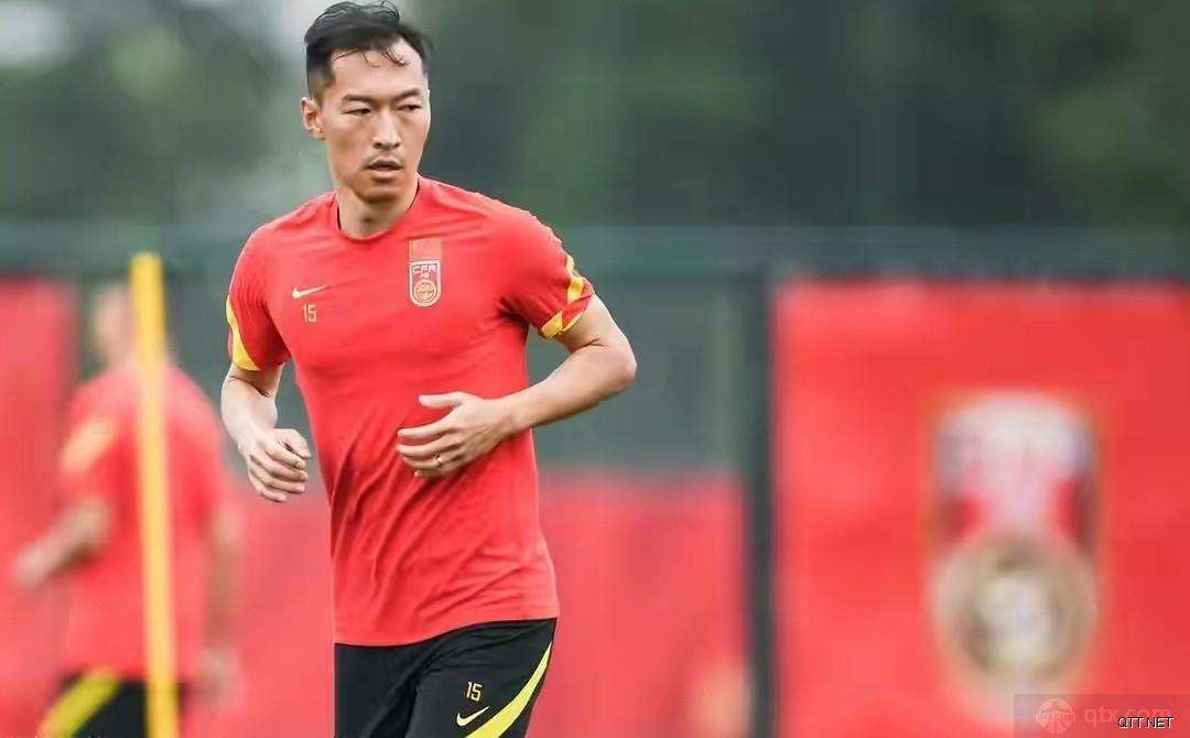 国足队长吴曦现在的情况,国足队长吴曦道歉躲球了吗