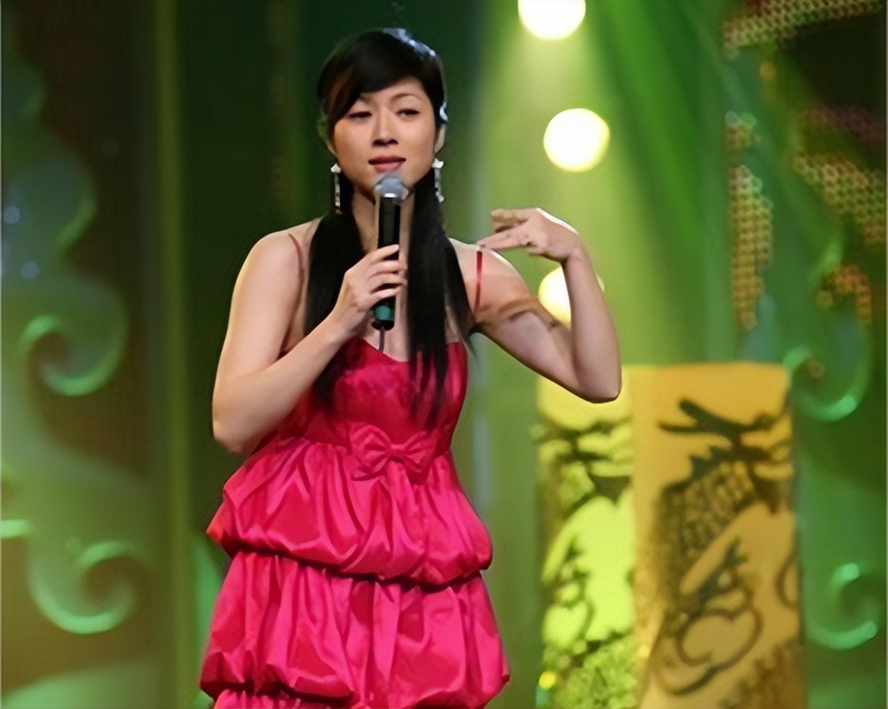 知名女主持人吉雪萍,主持人吉雪萍丈夫照片