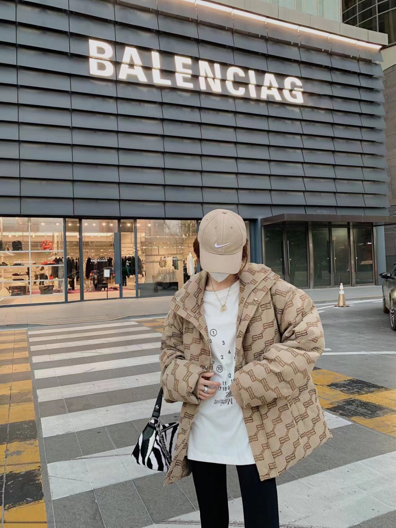 balenciaga巴黎牛仔外套系列,balenciaga巴黎世家羽绒服