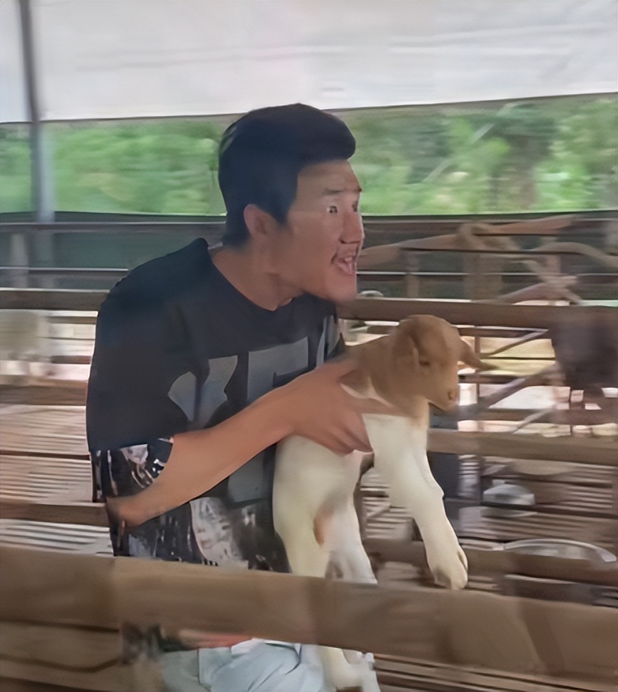 真会玩!嘎子更新最新视频再现经典名场面,大嫂徐冬冬都被逗笑了