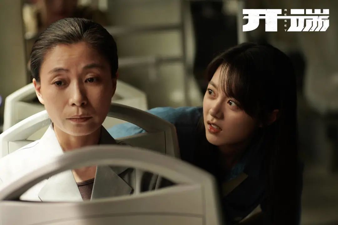 刘奕君和王劲松合作定律,刘奕君和王劲松演技比拼